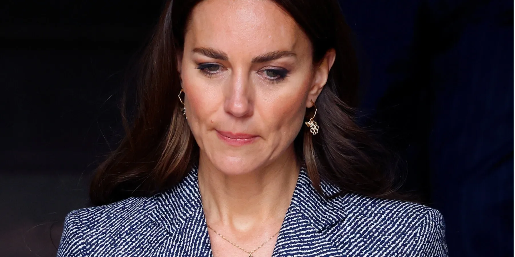 Kate Middleton not smiling in a photograph