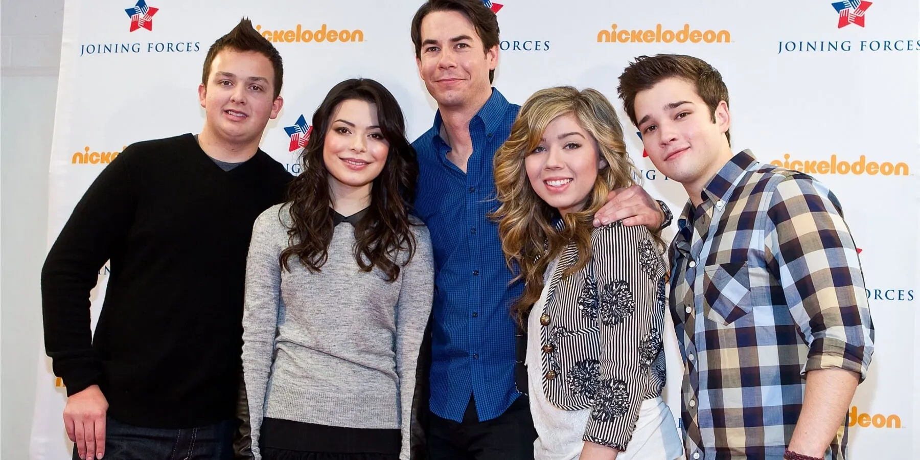 Noah Munck, Miranda Cosgrove, Jerry Trainor, Jennette McCurdy and Nathan Kress of 'iCarly.'